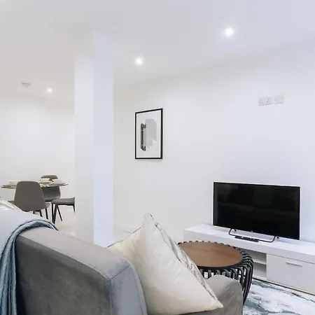 Modern 1 Bedroom Apartment In Central Ipswich Exterior photo