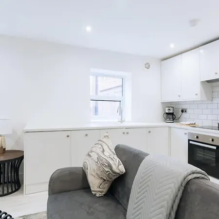Modern 1 Bedroom Apartment In Central Ipswich Exterior photo