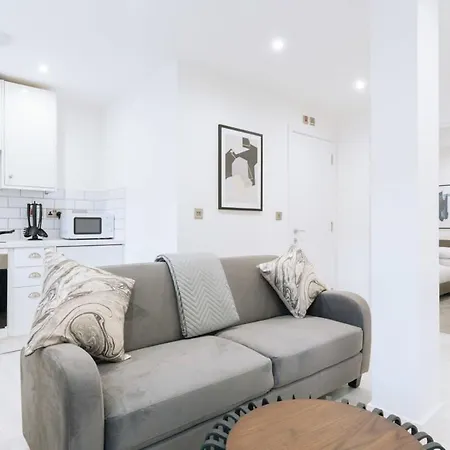 Modern 1 Bedroom Apartment In Central Ipswich Exterior photo