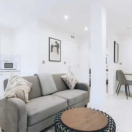 Modern 1 Bedroom Apartment In Central Ipswich Exterior photo