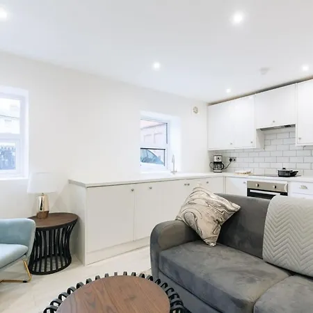 Modern 1 Bedroom Apartment In Central Ipswich Exterior photo