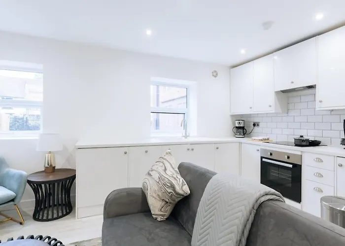Modern 1 Bedroom Apartment In Central Ipswich